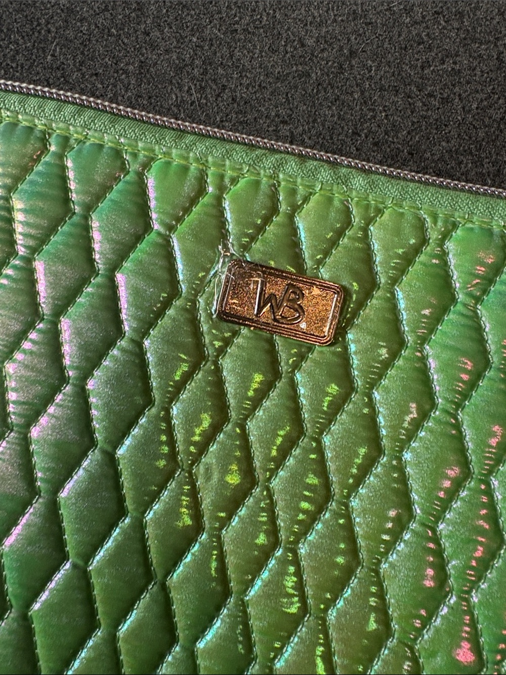 Wook Books Coloring Books Iridescent Green Quilted Zip Pouch - Picture 3 of 3